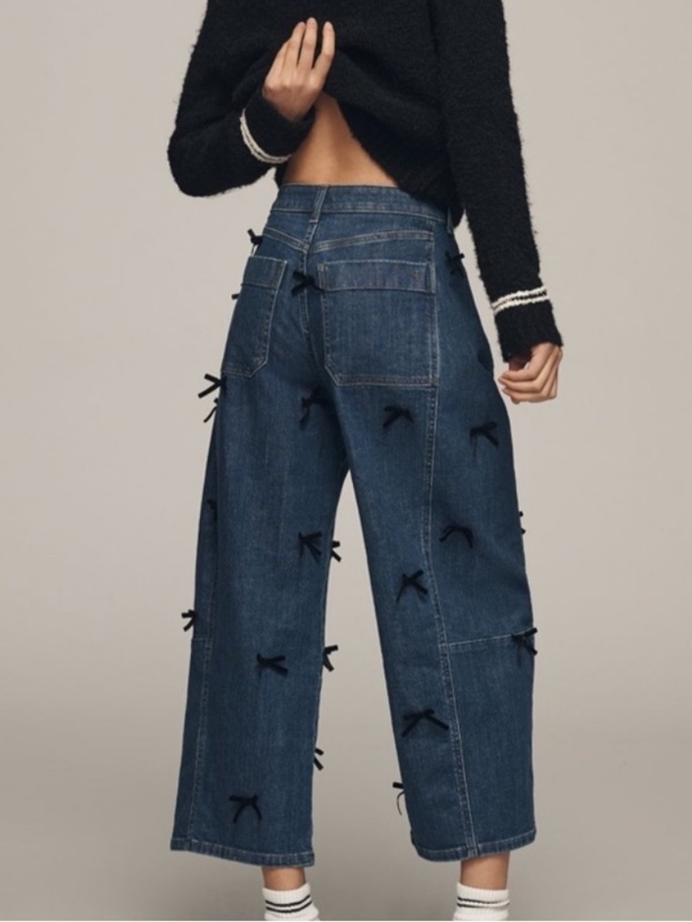Anthropologie The Kenna Mid-Rise Heritage Barrel Jeans by Pilcro: Bow Edition 29 - Picture 2 of 11